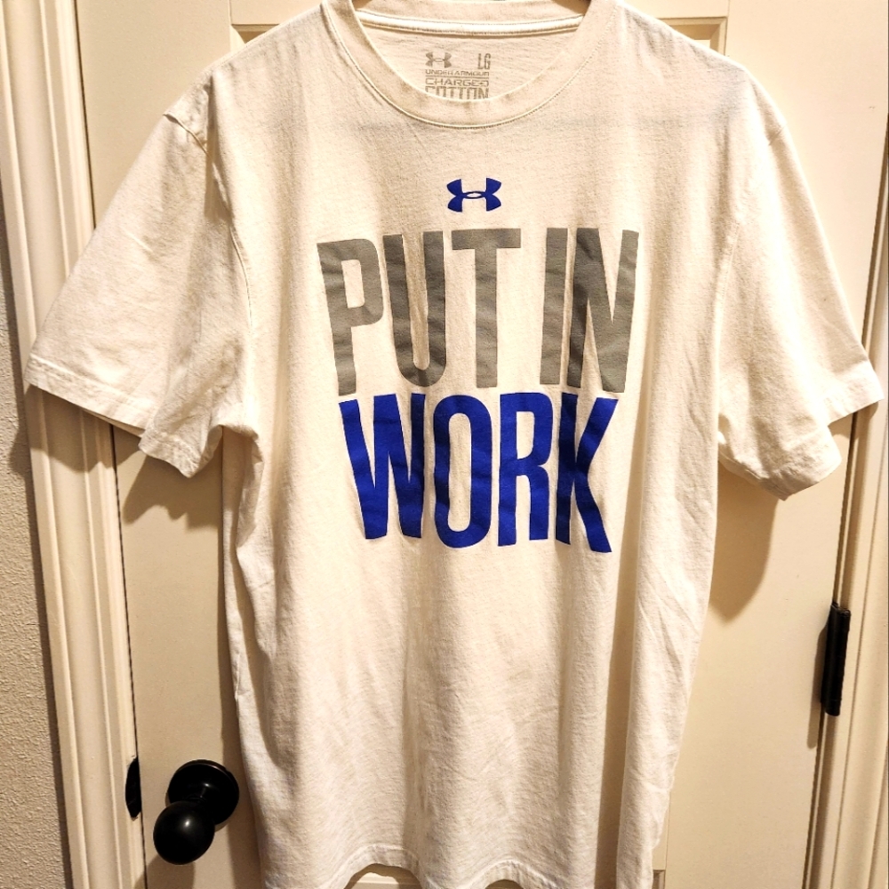 Mens Large White Under Armour Tee Shirt